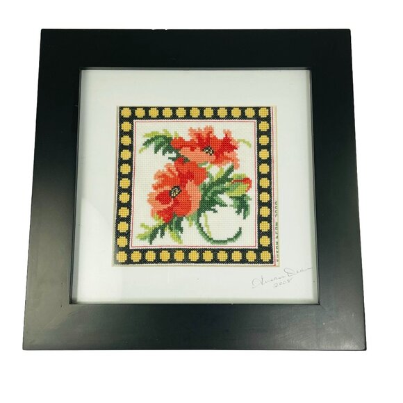 Vintage Floral Needlepoint Cross Stitch Flower Wall Art Decor Black Frame u - Picture 1 of 5